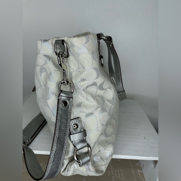 Coach Ashley Signature "C" Shoulder Satchel Purse Silver Metallic Vintage - Picture 6 of 16